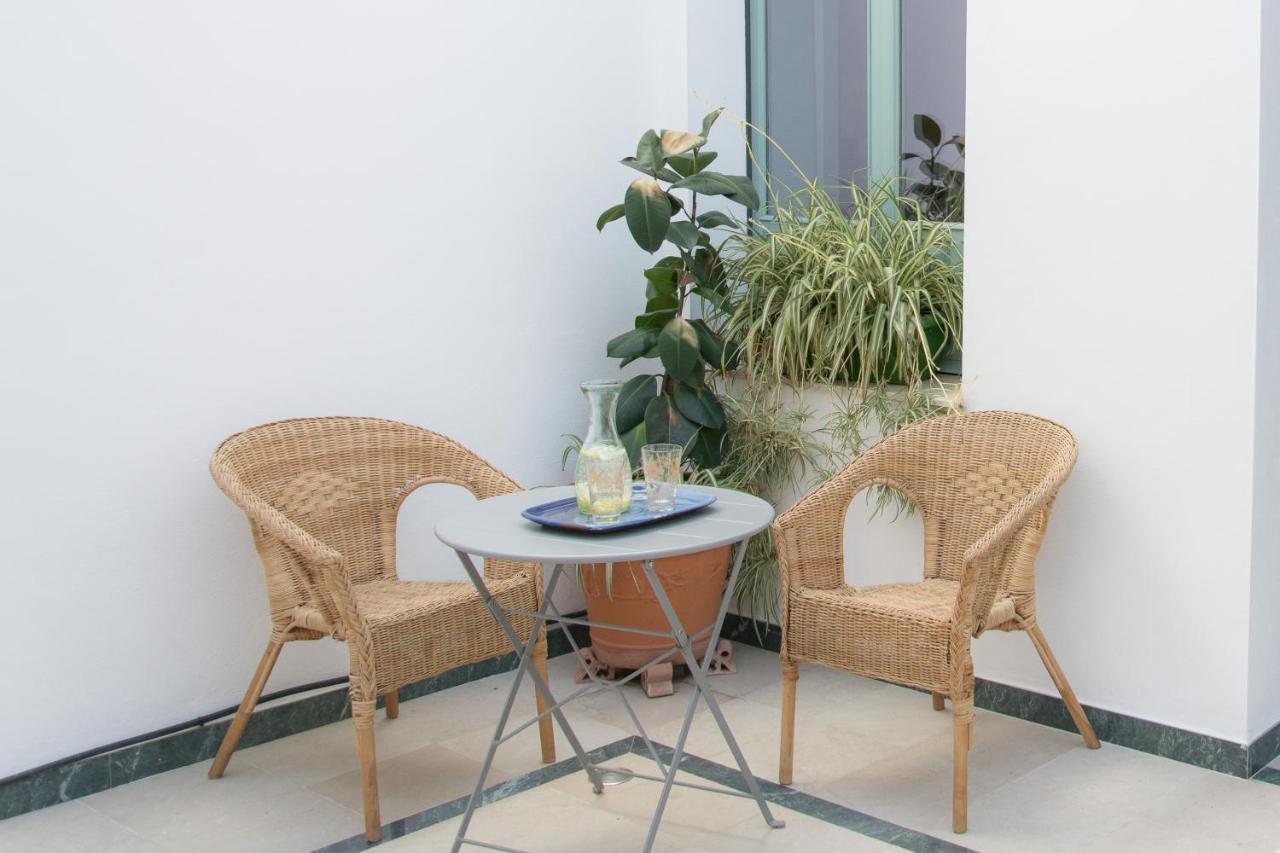 Casa Senorial Con Piscina. Casa Donna Isabel Guest House Peñaflor Екстериор снимка
